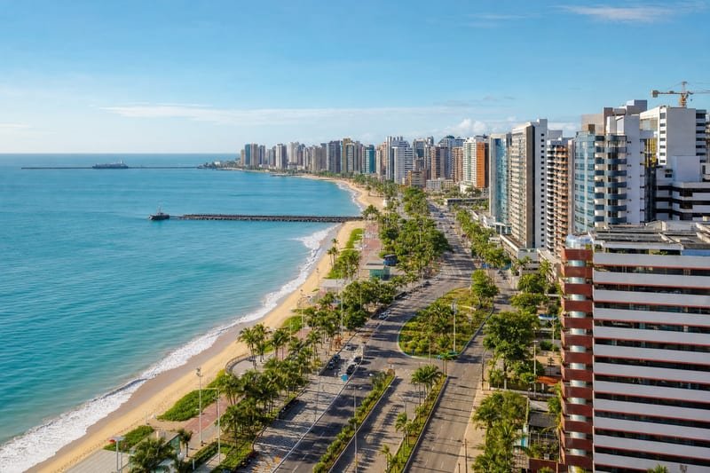 Vista panoramica da Beira Mar e do Meireles em Fortaleza